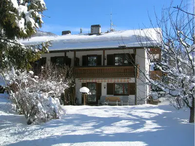 Hausansicht Winter