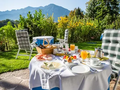 Frühstück im Garten