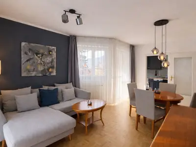 Wohnzimmer mit Essecke