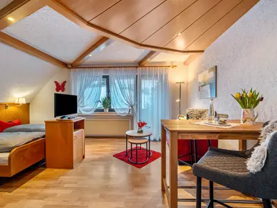 Photo, INSIDE, OUTSIDE