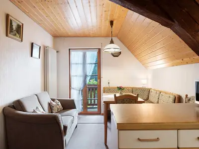 Photo, INSIDE, OUTSIDE