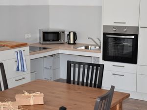 23890099-Ferienwohnung-5-Bad Rodach-300x225-2