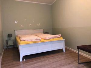 23911787-Ferienwohnung-3-Bad Rodach-300x225-5