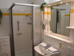 23909707-Ferienwohnung-2-Bad Rodach-300x225-5