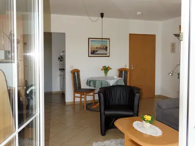 Blick von der Terrasse nach innen