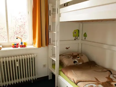 Schlafbereich. zweites Schlafzimmer mit Doppelstockbett & Einzelliege