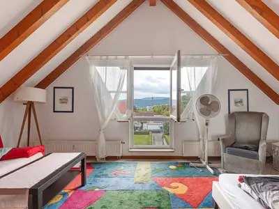 Photo, INSIDE, OUTSIDE