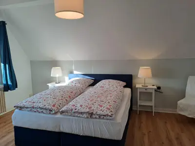 Fewo_werre_Schlafzimmer