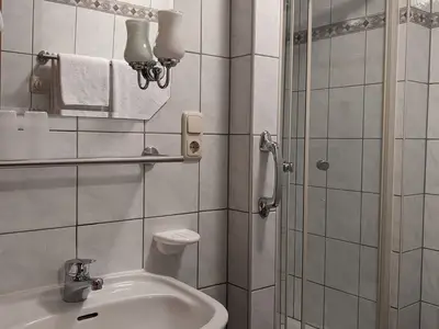 INSIDE, BATHROOM