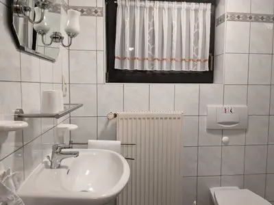 INSIDE, BATHROOM