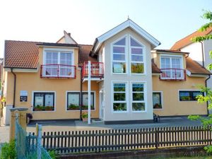 19273306-Ferienwohnung-2-Bad Staffelstein-300x225-1