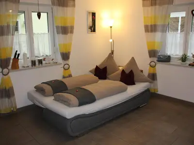 1 Christine Klappcou