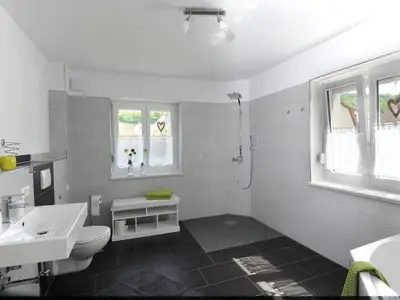 1 Christine Nasszell