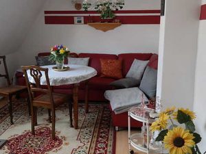 9987762-Ferienwohnung-4-Bad Sülze-300x225-4