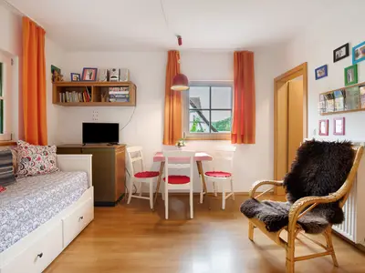 Photo, INSIDE, OUTSIDE