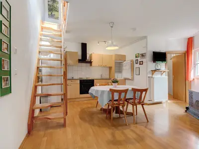 Photo, INSIDE, OUTSIDE