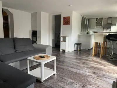 Photo, INSIDE, OUTSIDE