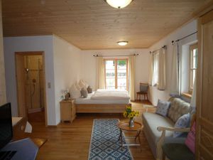 18309224-Ferienwohnung-3-Bad Wiessee-300x225-4