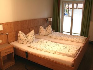 19306267-Ferienwohnung-2-Bad Wiessee-300x225-0