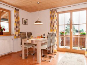 19040834-Ferienwohnung-2-Bad Wiessee-300x225-4