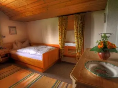 Ferienwohnung für 2 Personen (30 m²) in Bad Wiessee 7/8