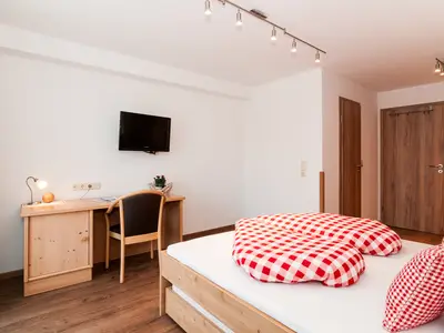 Ferienwohnung für 7 Personen (93 m²) in Bad Wiessee 8/10