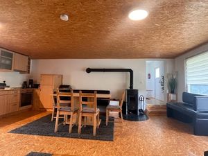 23972805-Ferienwohnung-6-Bad Wildungen-300x225-3