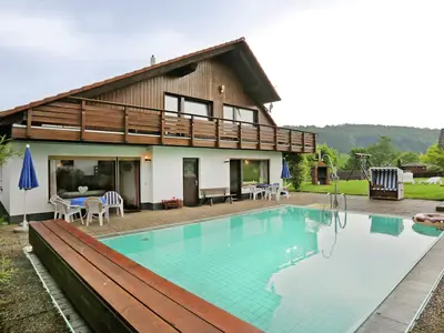 PoolOfHouse
