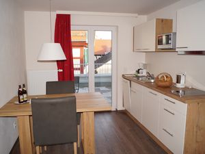 22140575-Ferienwohnung-2-Bad Windsheim-300x225-3