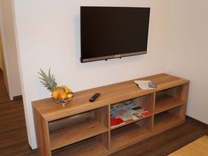 22140579-Ferienwohnung-4-Bad Windsheim-300x225-4