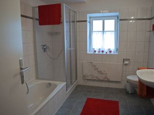 19033353-Ferienwohnung-4-Bad Windsheim-300x225-2