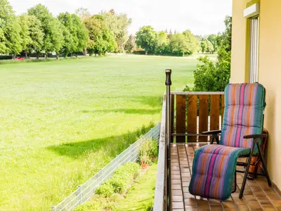 Ostbalkon mit Aussicht