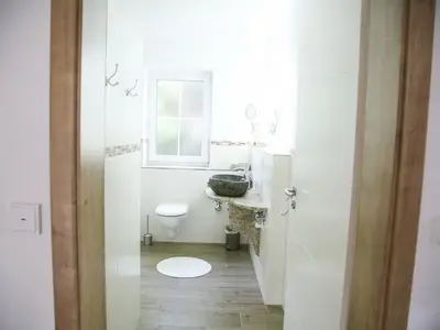 Blick ins Bad FeWo Anna