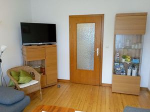 23327790-Ferienwohnung-6-Bad Wünnenberg-300x225-5