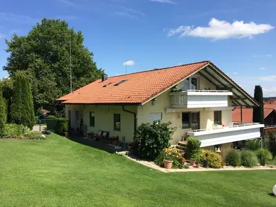 Ferienwohnung für 2 Personen (65 m²) in Bad Wurzach 1/9