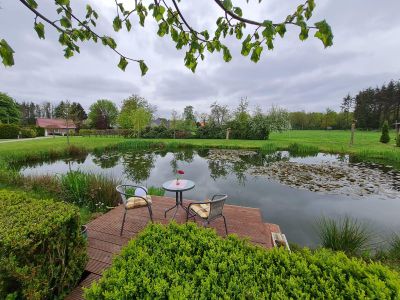 Sitzplatz am Teich