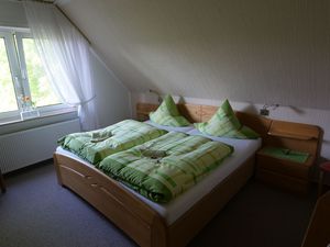 23335553-Ferienwohnung-4-Bad Zwischenahn-300x225-2