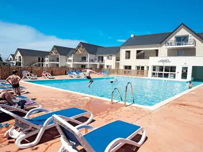 PoolOfHouse