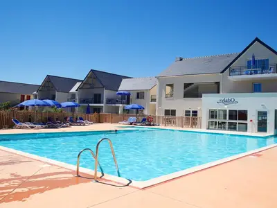 PoolOfHouse