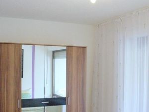 22421585-Ferienwohnung-4-Baden-Baden-300x225-5