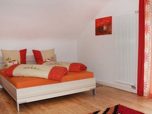 23924297-Ferienwohnung-6-Baden-Baden-300x225-5