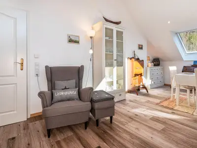 Photo, INSIDE, OUTSIDE