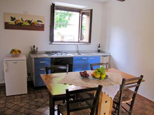 22437335-Ferienwohnung-4-Badolato-300x225-5