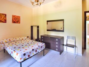 23766761-Ferienwohnung-6-Badolato-300x225-3