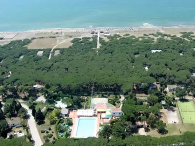 Ferienwohnung für 4 Personen (51 m²) in Baia Domizia 5/10