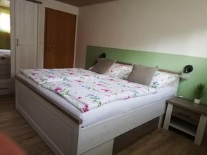 Schlafzimmer 3 mit  Doppelbett