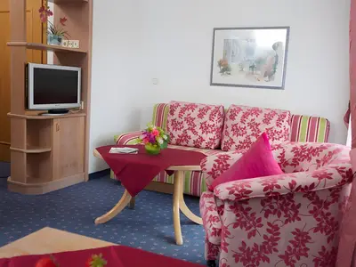 Photo, INSIDE, OUTSIDE