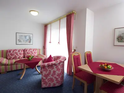 Photo, INSIDE, OUTSIDE