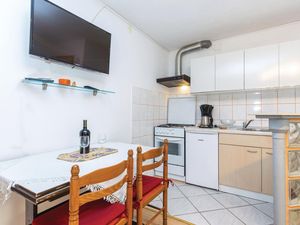 23738095-Ferienwohnung-2-Bakar-300x225-2