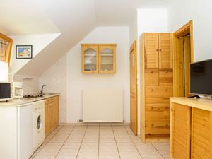 23772408-Ferienwohnung-4-Balatomáriafürdö-300x225-4